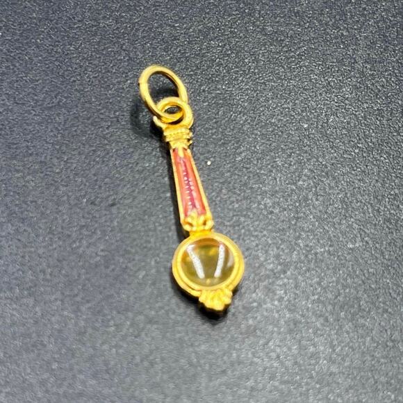 Joan Rivers Vintage Magnifying Glass
Magnifier Copper Colored Charm - Picture 4 of 8